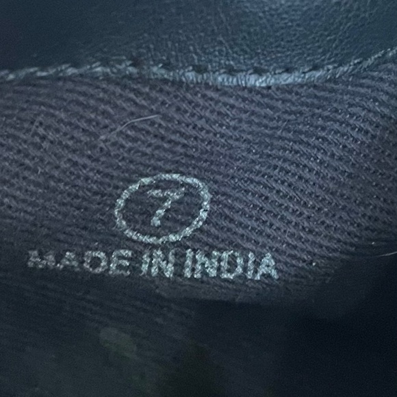 Urban Outfitters Faye Leather Distressed Boot Black Zipper SZ 7 - Picture 12 of 13